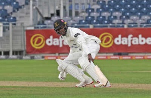 County Championship: Jofra Archer claims a first-class wicket after 1,501 days - watch