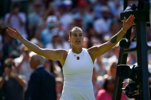 Alcaraz and Sabalenka Lead Charge into Wimbledon Semifinals; Fritz and Anisimova Complete Final Four
