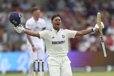 Yashasvi Jaiswal poised to break Gavaskar's record