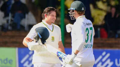 Lhuan-dre Pretorius celebrates with Corbin Bosch after his record-breaking innings.
